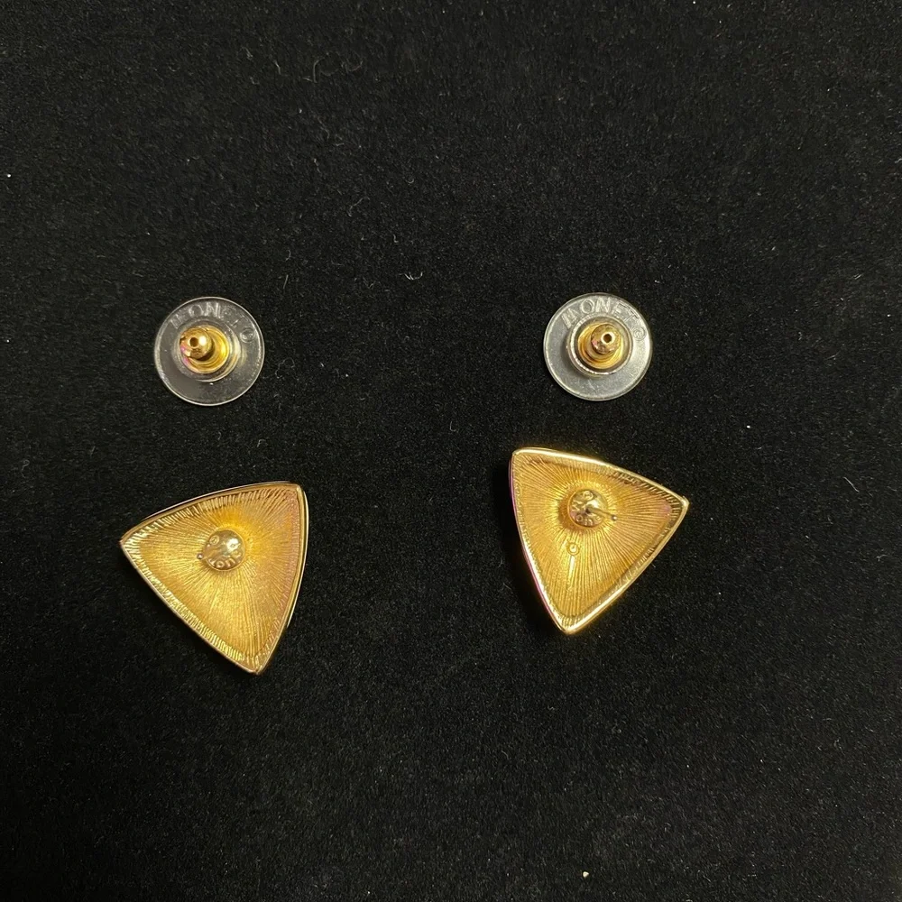 Vintage Monet earrings - Picture 2 of 2